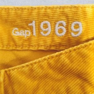 GAP 1969 Real Straight Corduroy Jeans